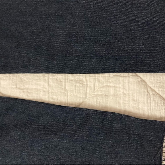 Levi’s Premium Waterless Button Fly Jeans (25) - Picture 12 of 13